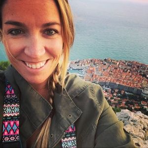 Meet your Posher, Justine